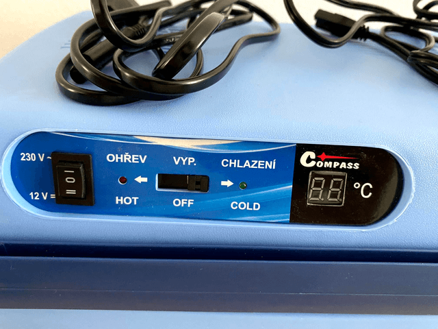 Chladící box 25litrů BLUE 230/12V displej s teplotou cena za den
